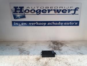 Gebruikte Module Bodycontrol Renault Captur (2R) 1.2 TCE 16V EDC Prijs € 90,00 Margeregeling aangeboden door Autobedrijf Hoogerwerf