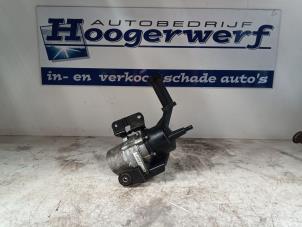 Gebruikte Servopomp Peugeot Partner Tepee (7A/B/C/D/E/F/G/J/P/S) 1.2 12V e-THP PureTech 110 Prijs € 175,00 Margeregeling aangeboden door Autobedrijf Hoogerwerf