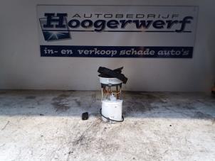 Gebruikte Brandstofpomp Elektrisch Opel Agila (B) 1.2 16V Prijs € 50,00 Margeregeling aangeboden door Autobedrijf Hoogerwerf