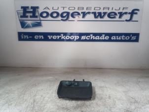 Gebruikte AUX/USB aansluiting Toyota RAV4 (A5) 2.5 Plug-in Hybrid 16V AWD Prijs € 25,00 Margeregeling aangeboden door Autobedrijf Hoogerwerf