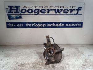 Gebruikte Fusee rechts-voor Daihatsu Cuore (L251/271/276) 1.0 12V DVVT Prijs € 20,00 Margeregeling aangeboden door Autobedrijf Hoogerwerf