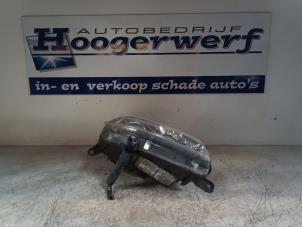 Gebruikte Rechter Koplamp Citroen C5 II Break (RE) 2.0 16V Prijs € 120,00 Margeregeling aangeboden door Autobedrijf Hoogerwerf