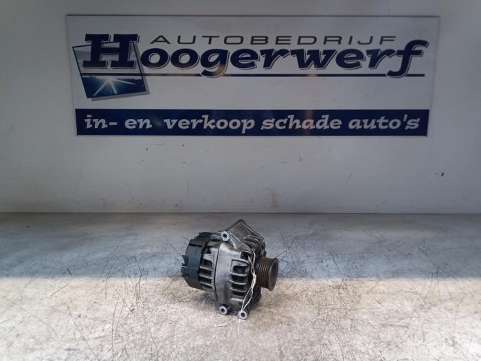 Gebruikte Dynamo Renault Megane II (BM/CM) 1.6 16V Autom. Prijs € 40,00 Margeregeling aangeboden door Autobedrijf Hoogerwerf