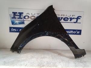 Gebruikte Scherm links-voor Hyundai i20 1.2i 16V Prijs € 120,00 Margeregeling aangeboden door Autobedrijf Hoogerwerf