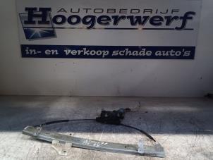 Gebruikte Ruitmechaniek 4Deurs rechts-voor Hyundai i10 (B5) 1.0 12V Prijs € 25,00 Margeregeling aangeboden door Autobedrijf Hoogerwerf