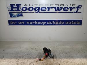 Gebruikte Kontaktslot + Sleutel Renault Twingo II (CN) 1.2 Prijs € 25,00 Margeregeling aangeboden door Autobedrijf Hoogerwerf