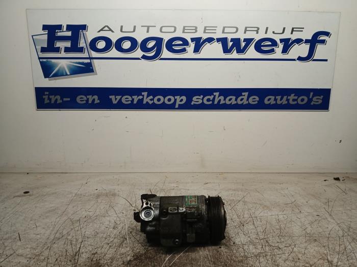Gebruikte Aircopomp Volkswagen Polo IV (9N1/2/3) 1.4 16V 75 Prijs € 50,00 Margeregeling aangeboden door Autobedrijf Hoogerwerf
