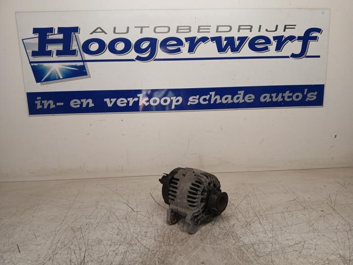Gebruikte Dynamo Volkswagen Polo V (6R) 1.4 16V Prijs € 30,00 Margeregeling aangeboden door Autobedrijf Hoogerwerf
