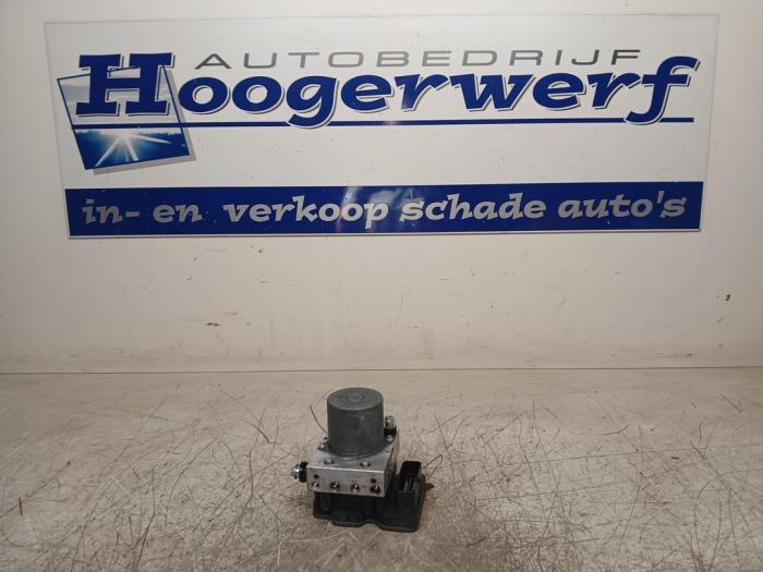 Gebruikte ABS Pomp Ford Transit Custom 2.0 TDCi 16V Eco Blue 130 Prijs € 121,00 Inclusief btw aangeboden door Autobedrijf Hoogerwerf
