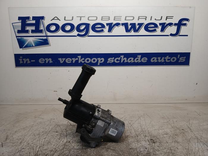 Gebruikte Servopomp Peugeot Partner Tepee (7A/B/C/D/E/F/G/J/P/S) 1.6 VTi 95 16V Phase 2 Prijs € 200,00 Margeregeling aangeboden door Autobedrijf Hoogerwerf