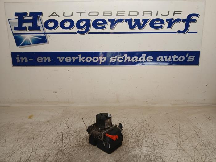 Gebruikte ABS Pomp Suzuki Swift (ZA/ZC/ZD1/2/3/9) 1.3 VVT 16V Prijs € 170,00 Margeregeling aangeboden door Autobedrijf Hoogerwerf