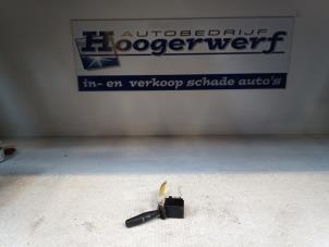 Gebruikte Schakelaar Ruitenwisser Peugeot 106 II 1.0 Prijs € 20,00 Margeregeling aangeboden door Autobedrijf Hoogerwerf