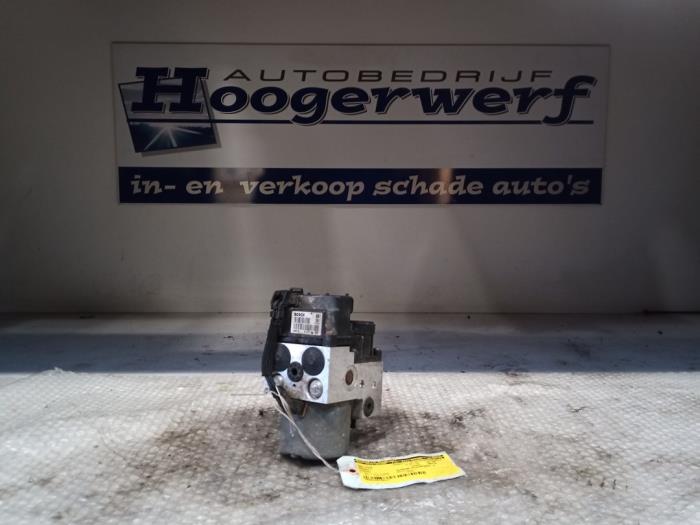 Gebruikte ABS Pomp Renault Kangoo (KC) 1.6 16V Prijs € 40,00 Margeregeling aangeboden door Autobedrijf Hoogerwerf