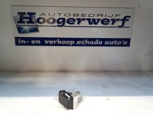 Gebruikte ABS Pomp Peugeot 107 1.0 12V Prijs € 25,00 Margeregeling aangeboden door Autobedrijf Hoogerwerf