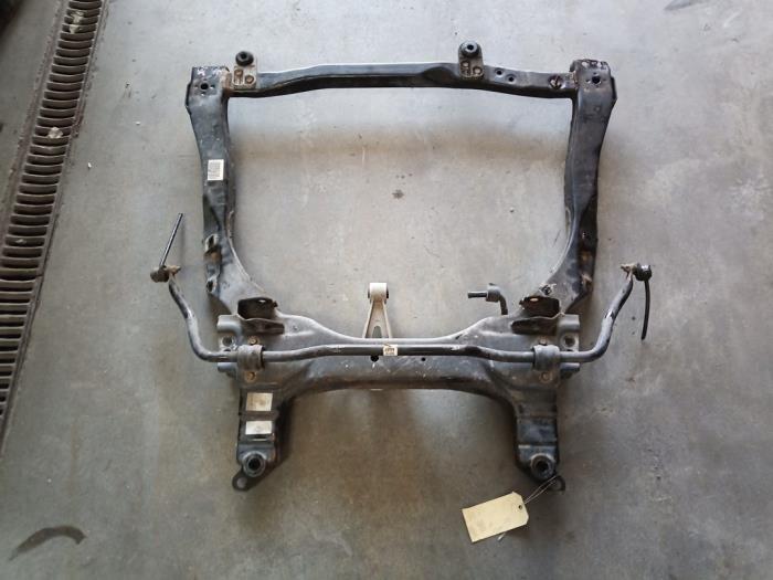 Gebruikte Subframe Chevrolet Spark 1.0 16V Bifuel Prijs € 50,00 Margeregeling aangeboden door Autobedrijf Hoogerwerf