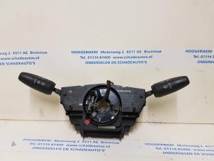 Gebruikte Licht + Raw Schakelaar Opel Corsa D 1.2 16V Prijs € 50,00 Margeregeling aangeboden door Autobedrijf Hoogerwerf