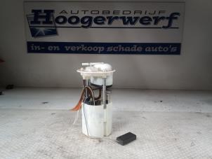 Gebruikte Brandstofpomp Elektrisch Ford Ka II 1.2 Prijs € 25,00 Margeregeling aangeboden door Autobedrijf Hoogerwerf