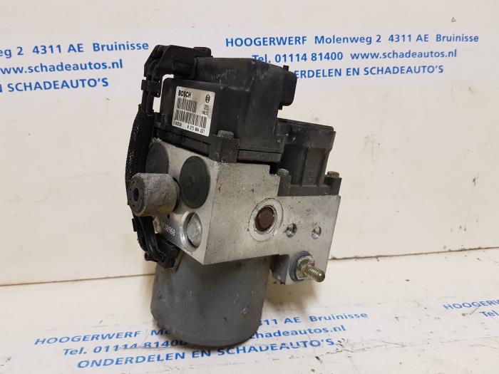 Gebruikte ABS Pomp Opel Combo (Corsa C) 1.7 CDTi 16V Prijs € 30,00 Margeregeling aangeboden door Autobedrijf Hoogerwerf