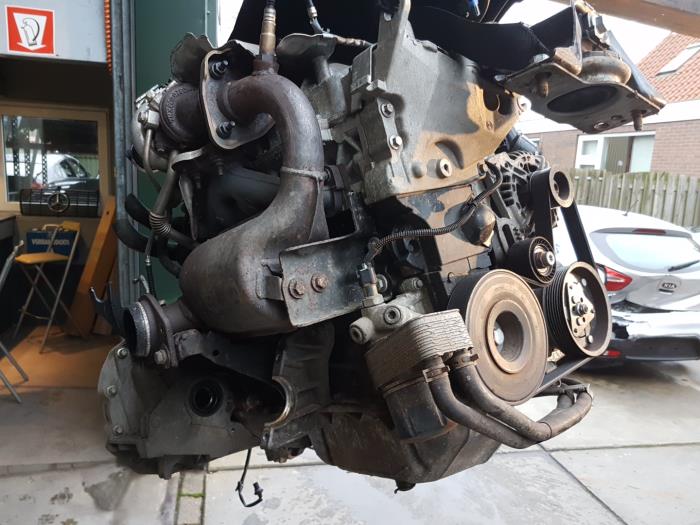 Gebruikte Motor Renault Clio III (BR/CR) 1.2 16V TCe 100 Prijs € 500,00 Margeregeling aangeboden door Autobedrijf Hoogerwerf
