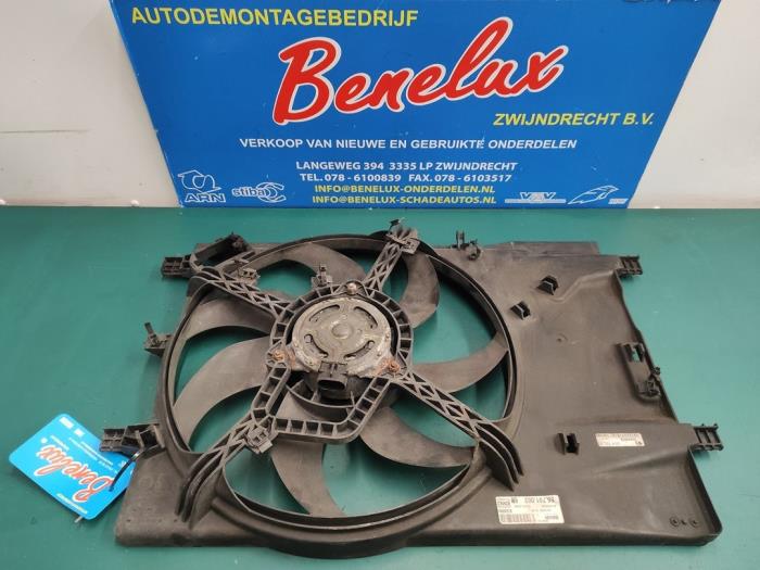 Gebruikte Fan Radiateur Opel Corsa D 1.2 16V Prijs op aanvraag aangeboden door Benelux Zwijndrecht B.V.