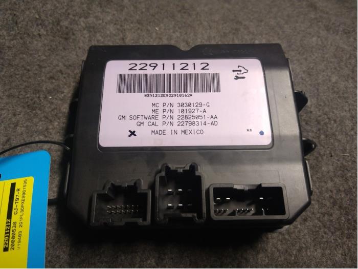 Gebruikte Cabriokap computer Chevrolet Camaro Convertible 6.2 V8 ZL1 Prijs op aanvraag aangeboden door Benelux Zwijndrecht B.V.
