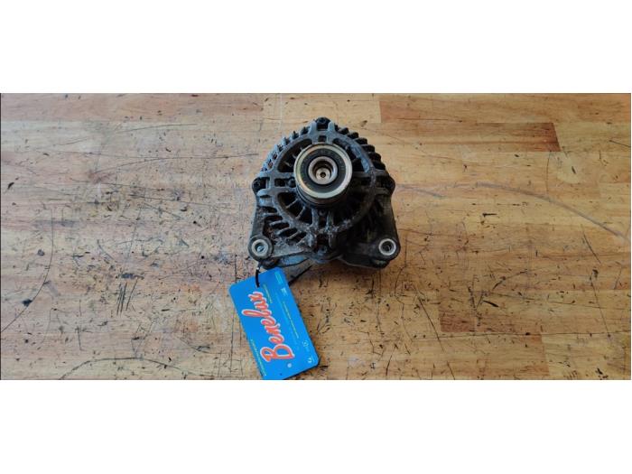 Gebruikte Dynamo Nissan Qashqai (J10) 2.0 16V Prijs op aanvraag aangeboden door Benelux Zwijndrecht B.V.