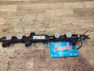 Gebruikte Galerij (Injectie) Ford Mondeo III Wagon 2.0 TDCi 130 16V Prijs op aanvraag aangeboden door Benelux Zwijndrecht B.V.