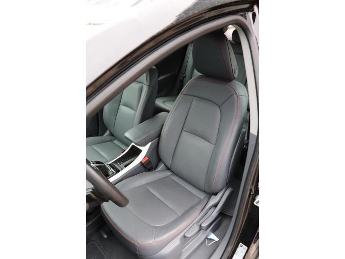 Gebruikte Bekleding Set (compleet) Opel Ampera-e Ampera-e Prijs € 700,00 Margeregeling aangeboden door Benelux Zwijndrecht B.V.