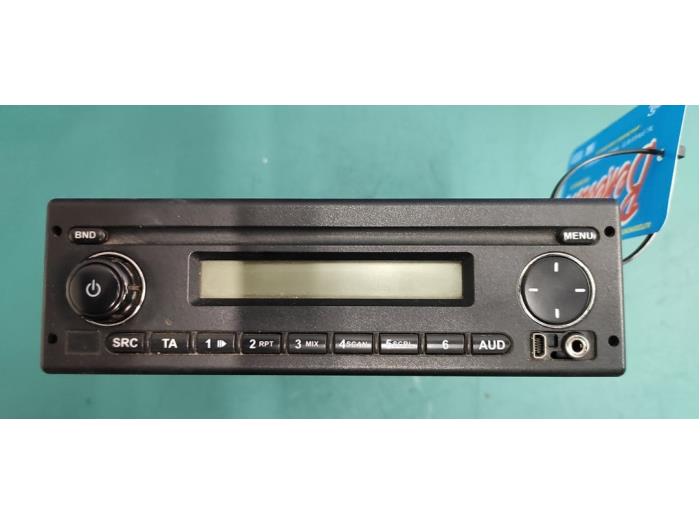 Radio CD Speler van een Iveco New Daily VI 33S13, 35C13, 35S13 2014