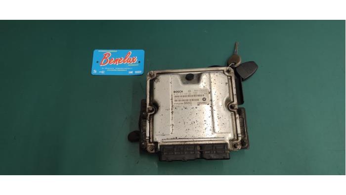 Gebruikte Computer Motormanagement Chrysler Voyager/Grand Voyager (RG/RS) 2.8 CRD 16V Autom. Prijs op aanvraag aangeboden door Benelux Zwijndrecht B.V.
