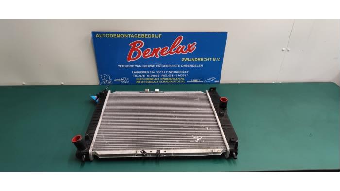 Radiateur Daewoo Kalos (SF48), 2002 / 2008 1.4, Hatchback, Benzine, 1.399cc, 61kW (83pk), FWD, F14S3, 2002-11 / 2004-12, SF48A (Gebruikt)