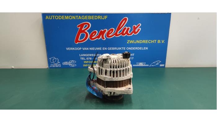 Gebruikte Dynamo Honda Jazz (GE6/GE8/GG/GP) 1.4 VTEC 16V Prijs op aanvraag aangeboden door Benelux Zwijndrecht B.V.