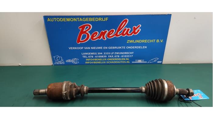 Gebruikte Steekas links-voor Honda Jazz (GE6/GE8/GG/GP) 1.4 VTEC 16V Prijs op aanvraag aangeboden door Benelux Zwijndrecht B.V.
