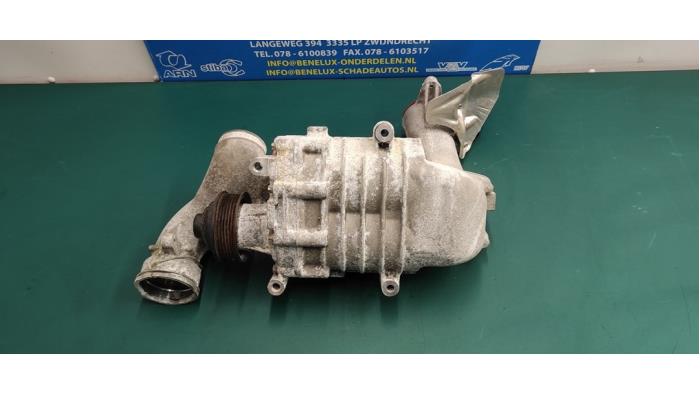 Compressor van een Mercedes-Benz C (W203) 2.0 C-200K 16V 2001