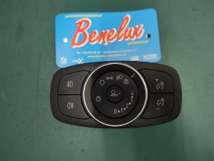 Gebruikte Licht Schakelaar Ford Transit Custom 2.2 TDCi 16V Prijs op aanvraag aangeboden door Benelux Zwijndrecht B.V.