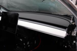 Gebruikte Dashboard Tesla Model 3 EV Prijs op aanvraag aangeboden door Benelux Zwijndrecht B.V.