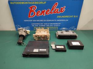 Gebruikte Kontaktslot + computer Toyota Aygo (B40) 1.0 12V VVT-i Prijs op aanvraag aangeboden door Benelux Zwijndrecht B.V.