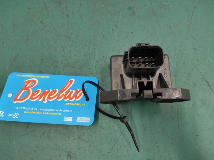 Gebruikte Brandstofpomp module Ford Mondeo V Wagon 2.0 TDCi 150 16V Prijs op aanvraag aangeboden door Benelux Zwijndrecht B.V.
