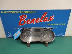 Gebruikte Kilometerteller KM Renault Trafic New (FL) 2.0 dCi 16V 90 Prijs op aanvraag aangeboden door Benelux Zwijndrecht B.V.