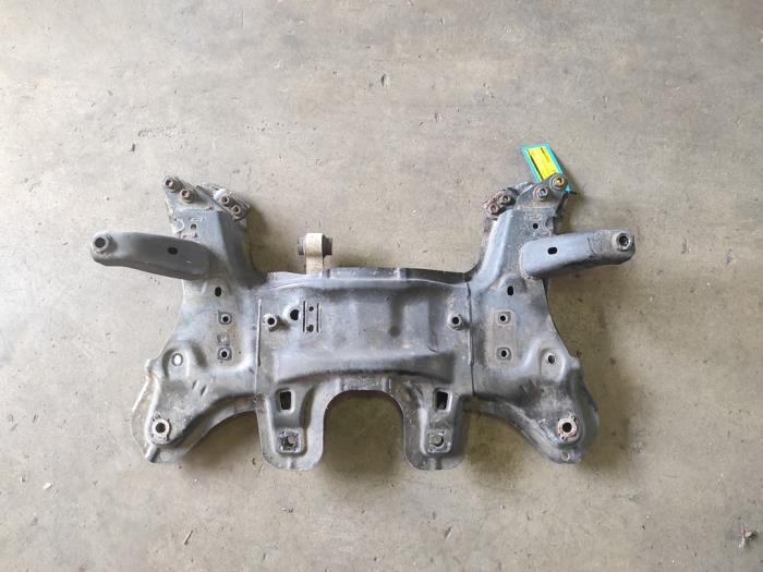 Gebruikte Subframe Fiat Panda (312) 0.9 TwinAir 60 Prijs op aanvraag aangeboden door Benelux Zwijndrecht B.V.