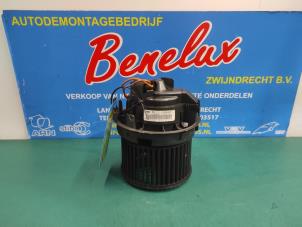 Gebruikte Chaufage Ventilatiemotor Peugeot 108 1.0 12V Prijs op aanvraag aangeboden door Benelux Zwijndrecht B.V.