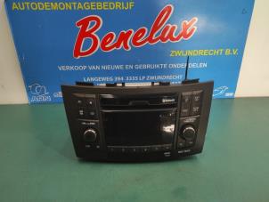 Gebruikte Radio CD Speler Suzuki Swift (ZA/ZC/ZD) 1.2 16_ Prijs op aanvraag aangeboden door Benelux Zwijndrecht B.V.