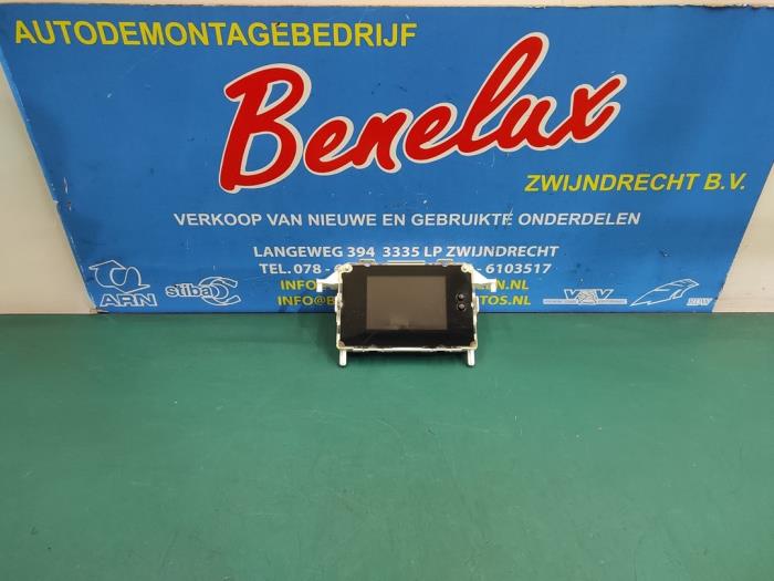 Gebruikte Display Interieur Ford Fiesta 6 (JA8) 1.6 16V Ti Prijs op aanvraag aangeboden door Benelux Zwijndrecht B.V.