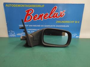 Gebruikte Spiegel Buiten rechts Renault Laguna II Grandtour (KG) 2.0 16V Prijs op aanvraag aangeboden door Benelux Zwijndrecht B.V.