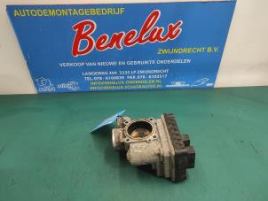 Gebruikte Gasklephuis Mercedes A (W168) 1.9 A-190 Prijs € 200,00 Margeregeling aangeboden door Benelux Zwijndrecht B.V.