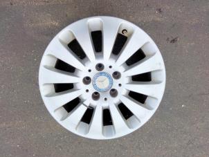 Gebruikte Velg Mercedes C (W204) 1.8 C-200K 16V Prijs op aanvraag aangeboden door Benelux Zwijndrecht B.V.