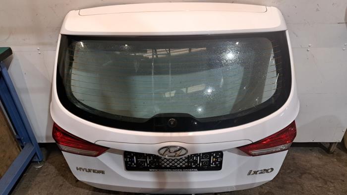 Achterklep van een Hyundai iX20 (JC) 1.4i 16V 2016