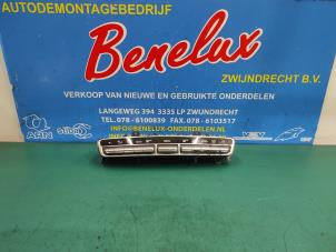 Gebruikte Kachel Bedieningspaneel Mercedes C (C205) C-250 2.0 16V Prijs op aanvraag aangeboden door Benelux Zwijndrecht B.V.
