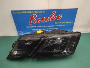 Gebruikte Koplamp links Skoda Octavia Combi (5EAC) 1.5 TSI Evo 16V Prijs op aanvraag aangeboden door Benelux Zwijndrecht B.V.