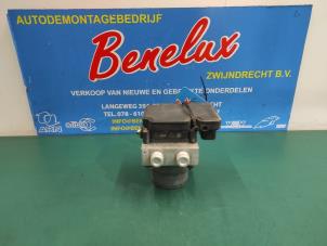 Gebruikte ABS Pomp Mercedes Sprinter 5t (906.63/65) 516 CDI 16V Prijs op aanvraag aangeboden door Benelux Zwijndrecht B.V.